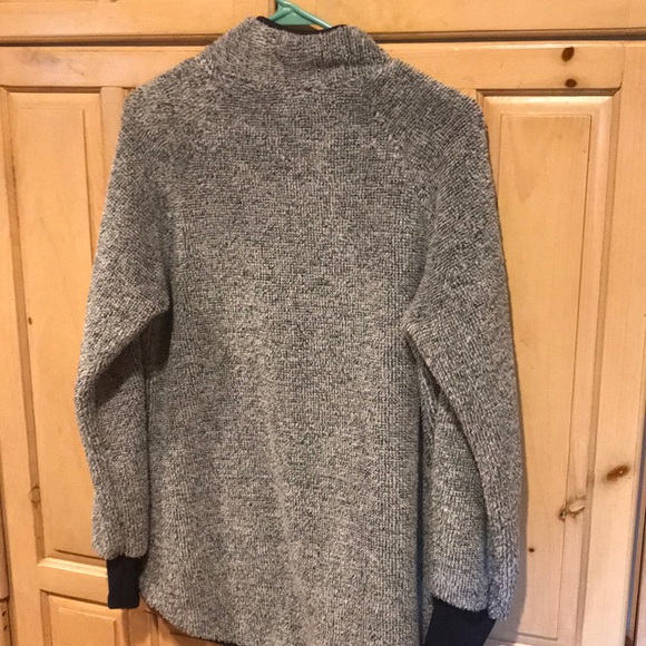 Pullover - Picture 3 of 4